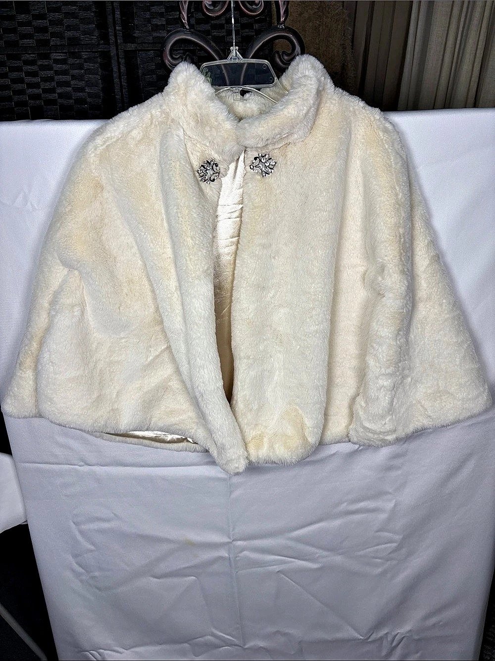 Composition Faux Fur Cropped Cape Jacket in Creamy  white OS 
NWOT